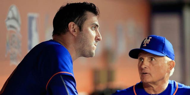 Aug 5, 2015; Miami, FL, USA; New York Mets manager Terry Collins (right) talks with starting pitcher Matt Harvey in the eighth inning of a game against the Miami Marlins at Marlins Park. The Mets won 8-6. Mandatory Credit: Robert Mayer-USA TODAY Sports