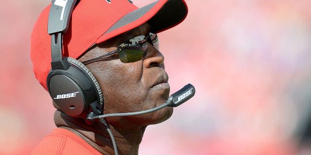 Oct 4, 2015; Tampa, FL, USA; Tampa Bay Buccaneers head coach Lovie Smith looks on in the second half against the Carolina Panthers at Raymond James Stadium. The Carolina Panthers defeated the Tampa Bay Buccaneers 37-23. Mandatory Credit: Jonathan Dyer-USA TODAY Sports