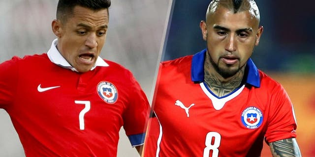 Chilean footballer Alexis Sanchez (R) vies for the ball with Paraguay's Gustavo Gomez (L) during a friendly football match at the National Stadium in Santiago, September 5,2015. AFP PHOTO / MARCELO HERNANDEZ (Photo credit should read MARCELO HERNANDEZ/AFP/Getty Images) SANTIAGO, CHILE - JUNE 29: Arturo Vidal of Chile drives the ball during the 2015 Copa America Chile Semi Final match between Chile and Peru at Nacional Stadium on June 29, 2015 in Santiago, Chile. (Photo by Daniel Jayo/LatinContent/Getty Images)