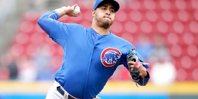 CINCINNATI, OH - OCTOBER 1: Hector Rondon #56 of the Chicago Cubs pitches against the Cincinnati Reds during a game at Great American Ball Park on October 1, 2015 in Cincinnati, Ohio. The Cubs defeated the Reds 5-3. (Photo by Joe Robbins/Getty Images)