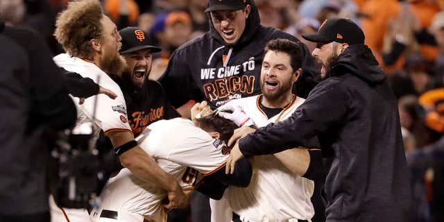 1011 sf giants win