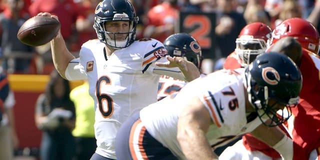 Oct 11, 2015; Kansas City, MO, USA; Chicago Bears quarterback Jay Cutler (6) throws a pass against the Kansas City Chiefs in the first half at Arrowhead Stadium. Mandatory Credit: John Rieger-USA TODAY Sports