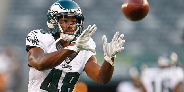 EAST RUTHERFORD, NJ - SEPTEMBER 03: Raheem Mostert #48 of the Philadelphia Eagles makes a catch before a pre-season game against the New York Jets at MetLife Stadium on September 3, 2015 in East Rutherford, New Jersey. (Photo by Rich Schultz /Getty Images)