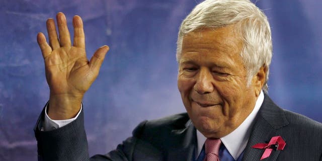 FOXBORO, MA - OCTOBER 05: New England Patriots owner Robert Kraft waves before a game against the Cincinnati Bengals at Gillette Stadium on October 5, 2014 in Foxboro, Massachusetts. (Photo by Jim Rogash/Getty Images)