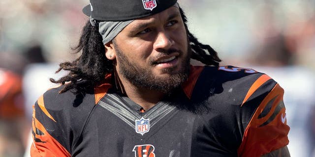 Sep 21, 2014; Cincinnati, OH, USA; Cincinnati Bengals middle linebacker Rey Maualuga (58) against the Tennessee Titans at Paul Brown Stadium. The Bengals won 33-7. Mandatory Credit: Aaron Doster-USA TODAY Sports