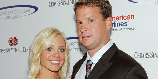 CENTURY CITY, CA - MAY 23: Lane Kiffin (R) and his wife Layla Kiffin attend the 25th anniversary of Cedars-Sinai Sports Spectacular Hyatt Regency Century Plaza on May 23, 2010 in Century City, California. (Photo by Noel Vasquez/Getty Images) *** Local Caption *** Lane Kiffin;Layla Kiffin