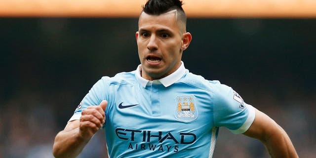 MANCHESTER, ENGLAND - OCTOBER 03: Sergio Aguero of Manchester City in action during the Barclays Premier League match between Manchester City and Newcastle United at Etihad Stadium on October 3, 2015 in Manchester, United Kingdom. (Photo by Dean Mouhtaropoulos/Getty Images)