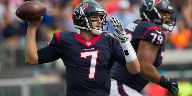 Oct 18, 2015; Jacksonville, FL, USA; Houston Texans quarterback Brian Hoyer (7) throws a pass in the third quarter against the Jacksonville Jaguars at EverBank Field. The Houston Texans won 31-20. Mandatory Credit: Logan Bowles-USA TODAY Sports