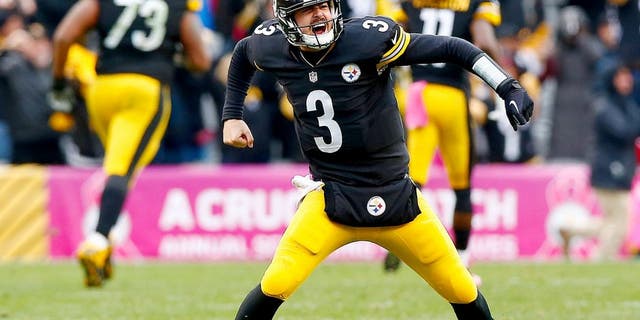 PITTSBURGH, PA - OCTOBER 18: Landry Jones #3 of the Pittsburgh Steelers celebrates a 4th quarter touchdown pass during the game against the Arizona Cardinals at Heinz Field on October 18, 2015 in Pittsburgh, Pennsylvania. (Photo by Jared Wickerham/Getty Images)