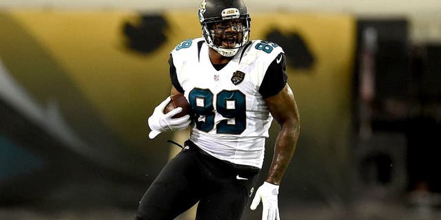 JACKSONVILLE, FL - AUGUST 28: Marcedes Lewis #89 of the Jacksonville Jaguars runs for yards during a preseason game against the Detroit Lions at EverBank Field on August 28, 2015 in Jacksonville, Florida. (Photo by Stacy Revere/Getty Images)