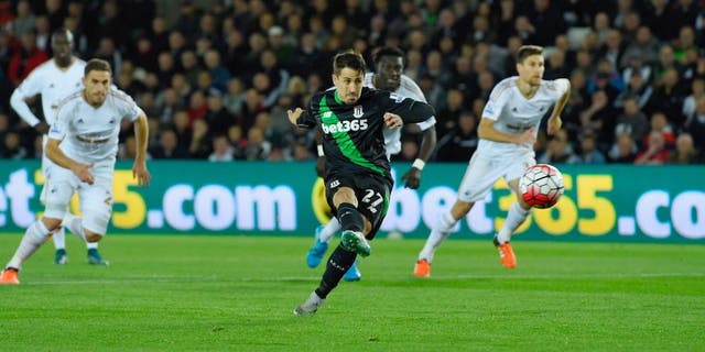 SWANSEA, WALES - OCTOBER 19: Bojan Krkic of Stoke City scores their first goal from the penalty spot during the Barclays Premier League match between Swansea City and Stoke City at Liberty Stadium on October 19, 2015 in Swansea, Wales. (Photo by Stu Forster/Getty Images)
