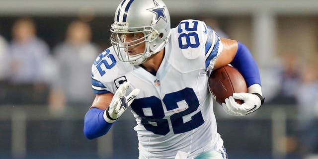 Oct 27, 2014; Arlington, TX, USA; Dallas Cowboys tight end Jason Witten (82) runs after a reception against the Washington Redskins at AT&T Stadium. Mandatory Credit: Matthew Emmons-USA TODAY Sports