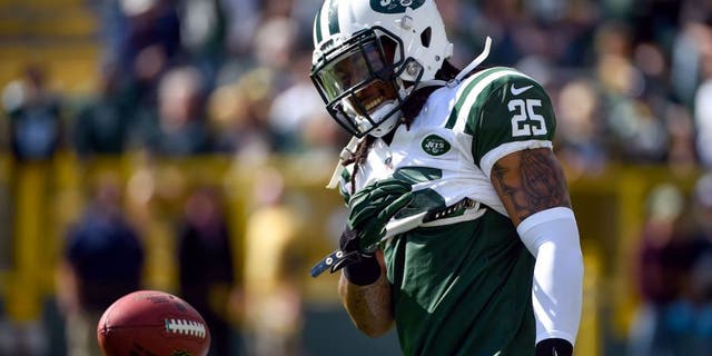 Sep 14, 2014; Green Bay, WI, USA; New York Jets safety Calvin Pryor (25) warms up before game against the Green Bay Packers at Lambeau Field. Mandatory Credit: Benny Sieu-USA TODAY Sports