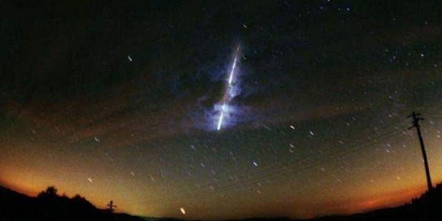 Italian astrophotographer Lorenzo Lovato photographed this spectacular fireball from the 1998 Leonid meteor shower on Nov. 17, 1998.