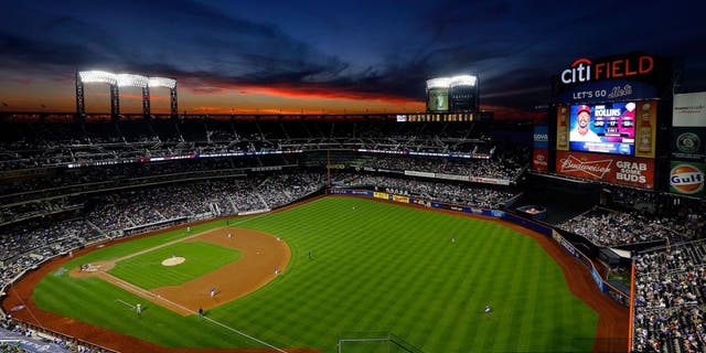 NEW YORK, NY - AUGUST 29: A general view as the sun sets during a game between the New York Mets and the Philadelphia Phillies in the third inning at Citi Field on August 29, 2014 in the Flushing neighborhood of the Queens borough of New York City. (Photo by Jim McIsaac/Getty Images)