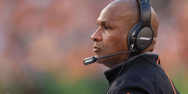Aug 14, 2015; Cincinnati, OH, USA; Cincinnati Bengals offensive coordinator Hue Jackson in a preseason NFL football game against the New York Giants at Paul Brown Stadium. Mandatory Credit: Andrew Weber-USA TODAY Sports