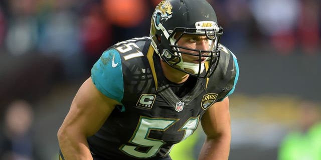 Oct 25, 2015; London, United Kingdom; Jacksonville Jaguars linebacker Paul Posluszny (51) during 34-31 victory against the Buffalo Bills during NFL International Series game at Wembley Stadium. Mandatory Credit: Kirby Lee-USA TODAY Sports