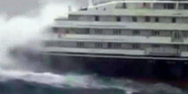 Massive waves knock out power to cruise ship.