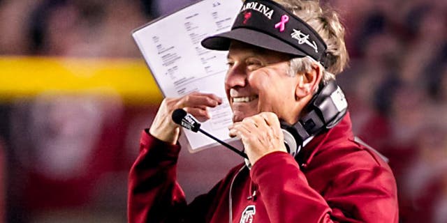 Nov 30, 2013; Columbia, SC, USA; South Carolina Gamecocks head coach Steve Spurrier disputes a call against the Clemson Tigers in the second quarter at Williams-Brice Stadium. Mandatory Credit: Jeff Blake-USA TODAY Sports