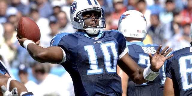 Tennessee rookie quarterback Vince Young throws a pass versus Dallas at LP Field, Nashville, Tennessee, October 1, 2006. (Photo by Joe Murphy/NFLPhotoLibrary)
