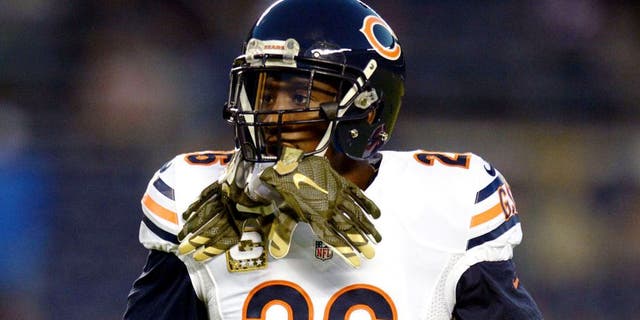 Nov 9, 2015; San Diego, CA, USA; Chicago Bears strong safety Antrel Rolle (26) looks on before the game against the San Diego Chargers at Qualcomm Stadium. Mandatory Credit: Jake Roth-USA TODAY Sports