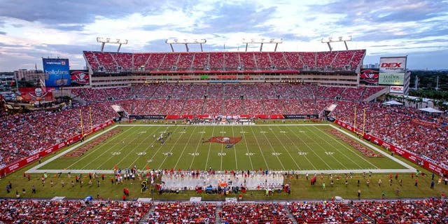 TAMPA, FL - SEPTEMBER 14: A general view of game play during the second half of the game between the St Louis Rams and Tampa Bay Buccaneers at Raymond James Stadium on September 14, 2014 in Tampa, Florida. (Photo by Rob Foldy/Getty Images)