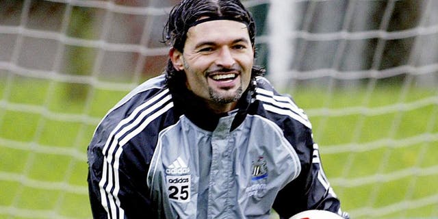 NEWCASTLE-UPON-TYNE, UNITED KINGDOM - OCTOBER 20: Goal Keeper Pavel Srnicek laughs after he makes a save during a training session at the Newcastle United training ground on October 20, 2006 in Benton, Newcastle, England. (Photo by Ian Horrocks/Newcastle Utd via Getty Images)