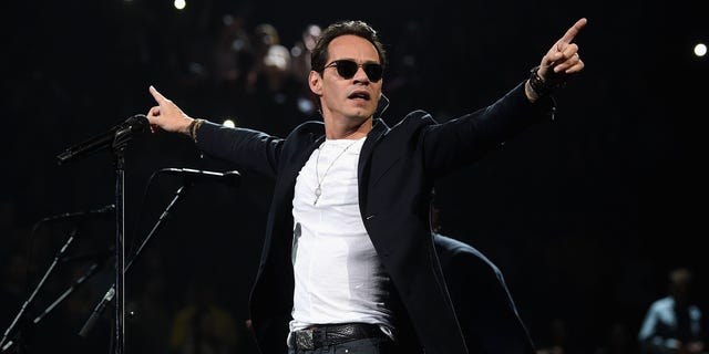 NEW YORK, NY - FEBRUARY 06:  Marc Anthony performs onstage at Madison Square Garden on February 6, 2016 in New York City.  (Photo by Jamie McCarthy/Getty Images)