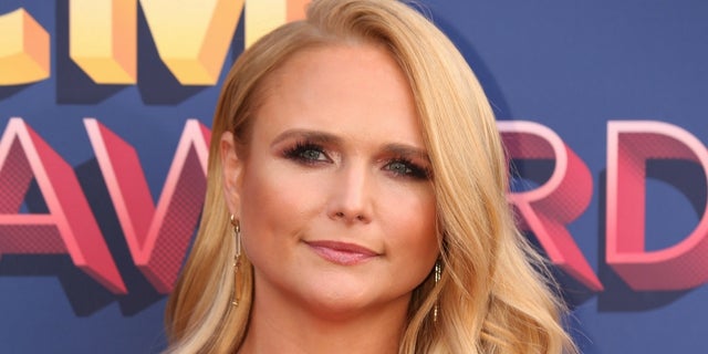 Miranda Lambert cried on stage performing live for the first time in over a year.