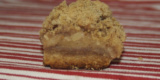 Patti Davis' Apple Crisp Bar