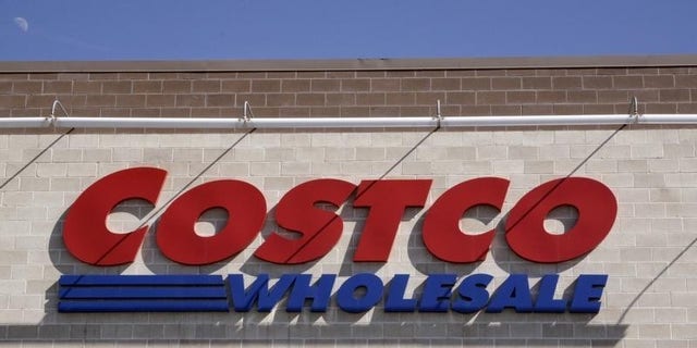 A Costco store is seen in Arvada, Colorado, in this March 4, 2009 file photo.  REUTERS/Rick Wilking/ Files