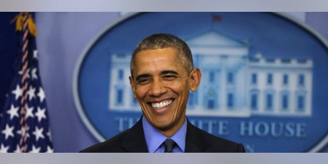 U.S. President Barack Obama smiles as he holds his end of the year news conference at the White House in Washington December 18, 2015. REUTERS/Carlos Barria