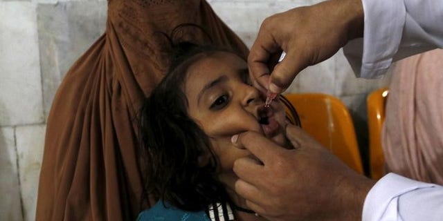 Despite Threats, Thousands Join Anti-polio Drive In Pakistan, A Last ...