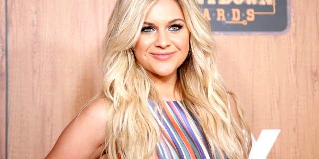 Kelsea Ballerini poses in the press room at the 2016 American Country Countdown Awards at the Forum on Sunday, May 1, 2016 in Inglewood, Calif. (Photo by Danny Moloshok/Invision/AP)