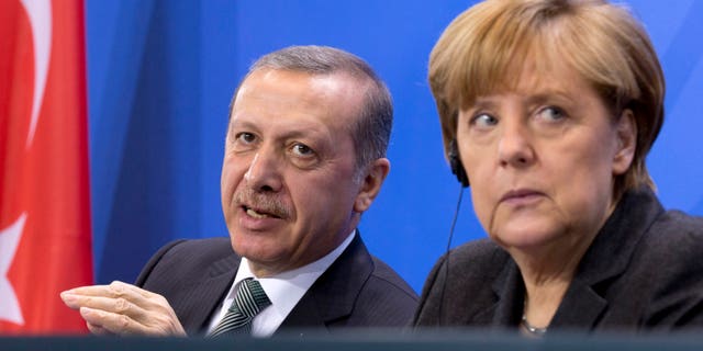Turkish President Erdogan called on Turks in Germany not to support Chancellor Angela Merkel.
