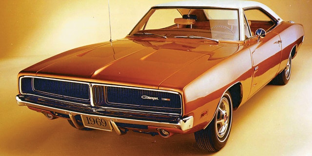2f5fda7b-charger