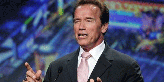 Arnold Schwarzenegger (AP)
