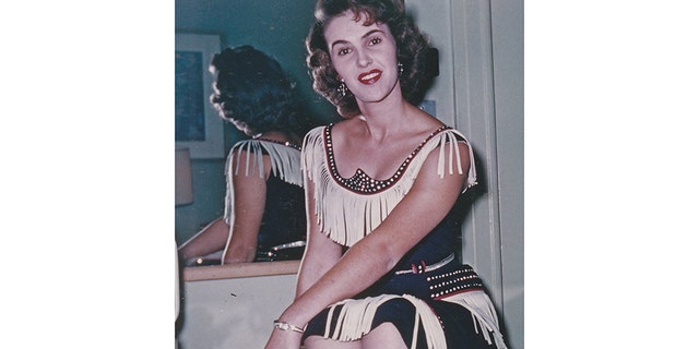 Wanda Jackson stirred headlines with her body-hugging dresses.