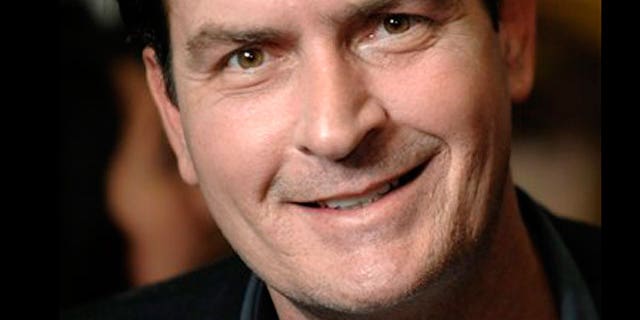 381de036-People Charlie Sheen