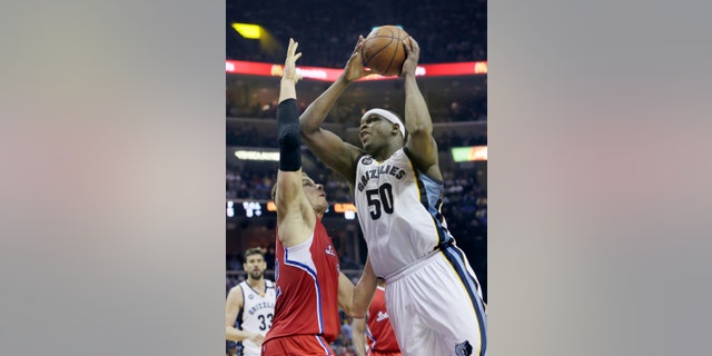 Memphis Grizzlies' Zach Randolph (50) shoots over Los Angeles Clippers' Blake Griffin during the second half of Game 4 in a first-round NBA basketball playoff series in Memphis, Tenn., Saturday, April 27, 2013. The Grizzlies defeated the Clippers 104-83. (AP Photo/Danny Johnston)
