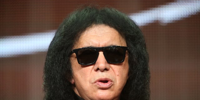 Kiss' Gene Simmons tests positive for COVID-19, tour postponed - Fox News