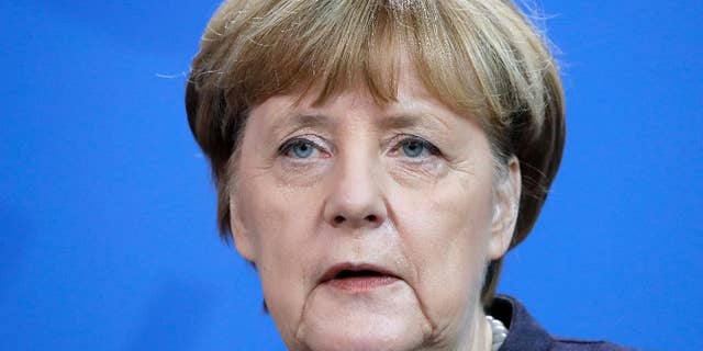 German Chancellor Angela Merkel speaks during a joint news conference as part of a meeting with the Prime Minister of New Zealand Bill English, at the chancellery in Berlin, Germany, Monday, Jan. 16, 2017. (AP Photo/Michael Sohn)