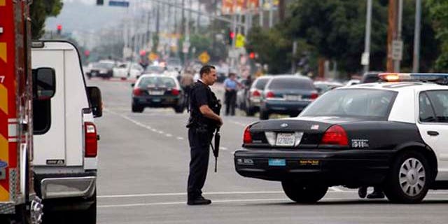 4 petugas ditembak dalam 2 serangan terpisah di Los Angeles