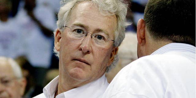 FILE - In this June 6, 2012, file photo, Chesapeake Energy Corp. CEO Aubrey McClendon attends Game 6 of the NBA basketball Western Conference finals, in Oklahoma City. Oklahoma City police say they found no evidence that the death of McClendon in a vehicle crash a day after he was indicted by a federal grand jury was anything other than an accident. (AP Photo/Sue Ogrocki, File)