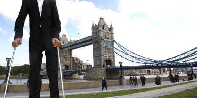 Sultan Kosen, the world's tallest man