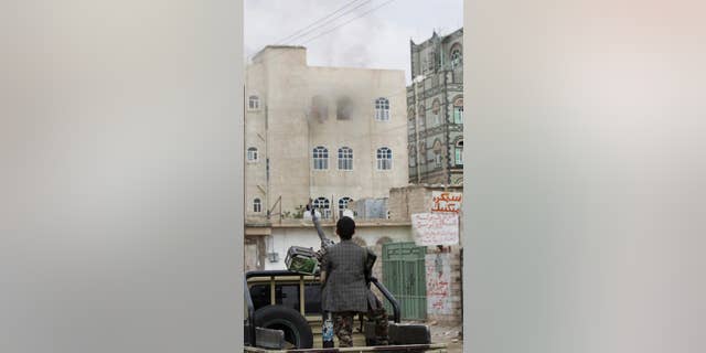 Melihat negara-negara yang terlibat dalam serangan udara yang dipimpin Saudi yang menargetkan pemberontak Yaman