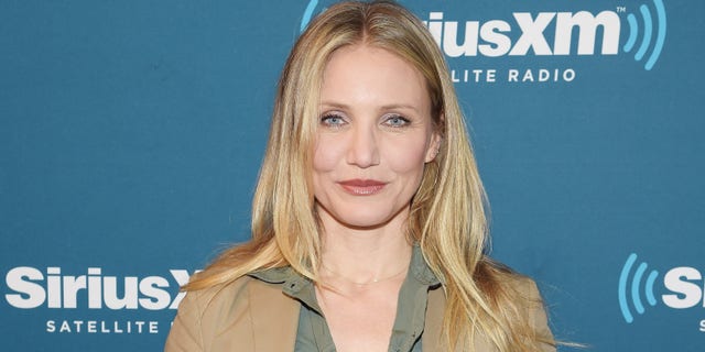 NEW YORK, NEW YORK - APRIL 05: Actress Cameron Diaz poses at SiriusXM's Town Hall after her appearance on Andy Cohen's exclusive SiriusXM channel Radio Andy on April 5, 2016 in New York City. (Photo by Dimitrios Kambouris/Getty Images for SiriusXM)