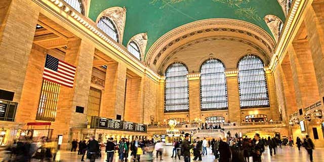 Commuters and shoppers in motion at Grand Central in New York; Shutterstock ID 88961191; Project/Title: Fodors; Downloader: Melanie Marin