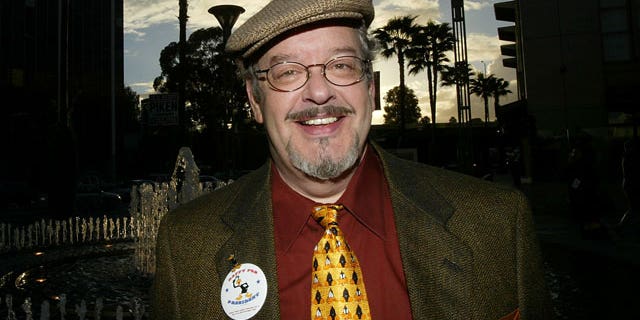 LOS ANGELES - OCTOBER 20: Joe Alaskey, the voice of Daffy Duck, attends the "Daffy Duck for President Campaign Rally" press conference to celebrate the release of the Looney Tunes Golden Collection Volume Two DVD at Sherman Oaks Galleria October 20, 2004 in Los Angeles, California. (Photo by Mark Mainz/Getty Images)
