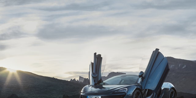 mclaren 570gt